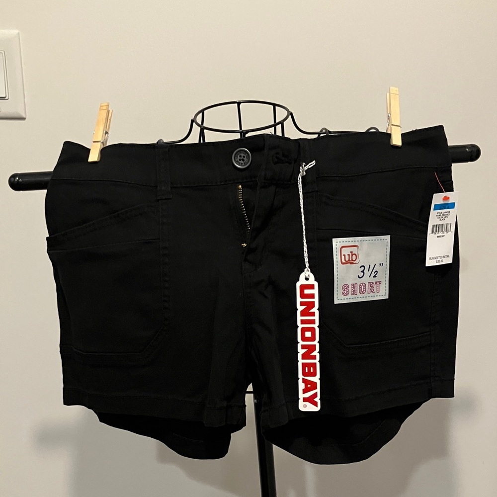 UNIONBAY Women's Black Cargo Shorts